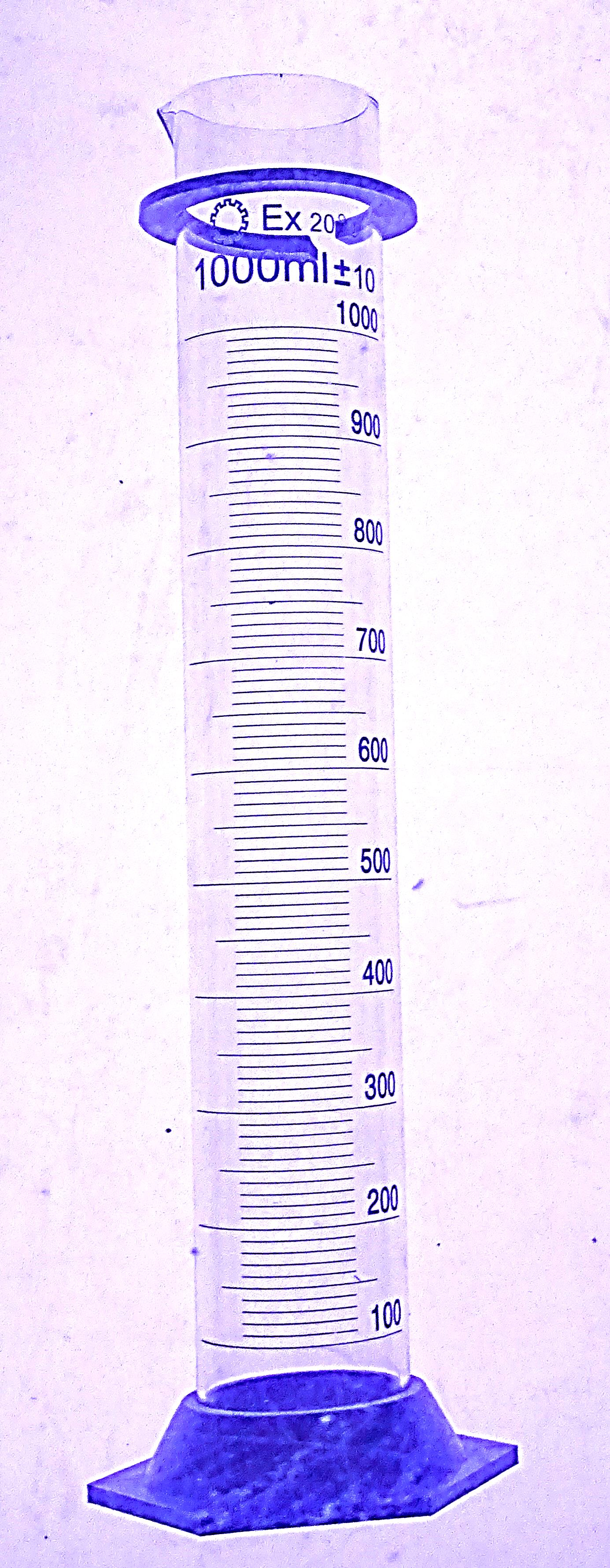 tl_files/2015/Articulos Lab/Probeta vidrio base plastica 1000ml.jpg